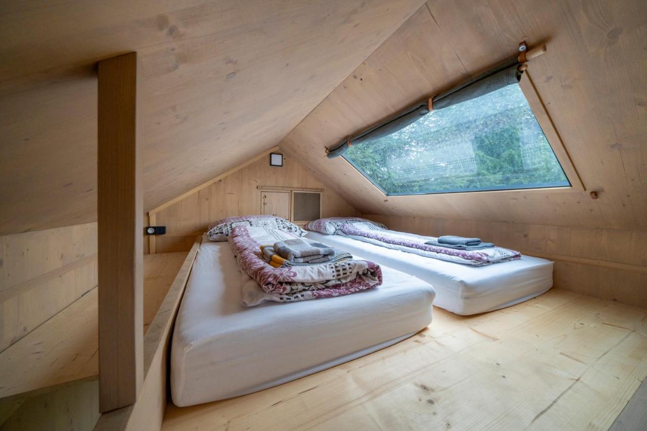 Obytny Posed Sach Luxury tent